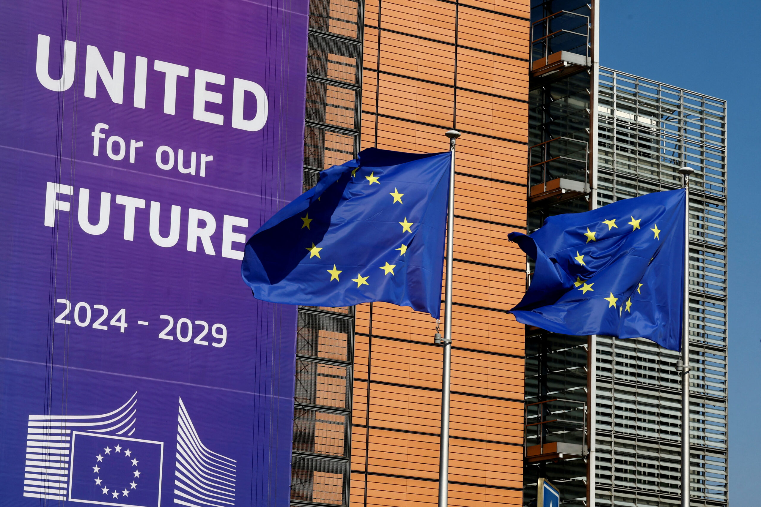 EU Commission plans to expand the fact-checking network