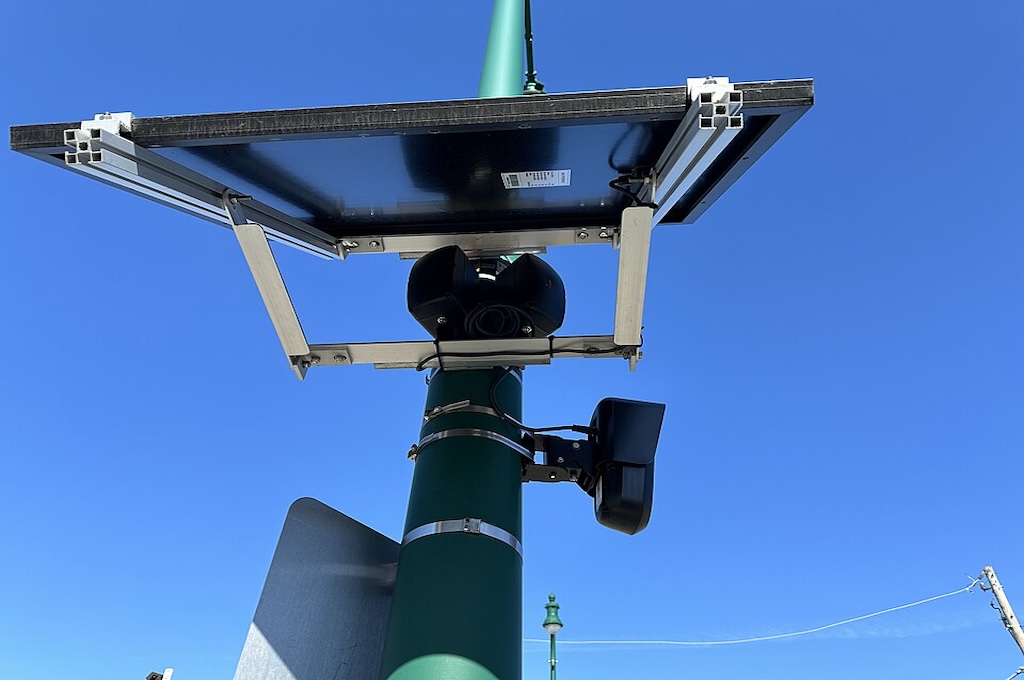 Protesting Flock, Arizona man presents plan to surveil government officials