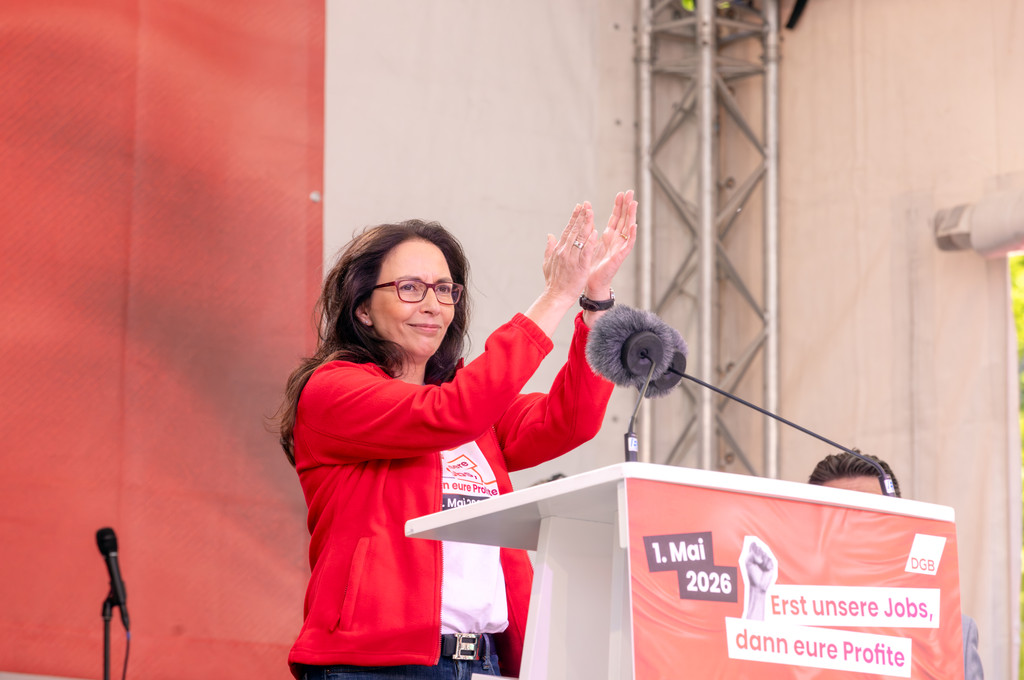 One question, Ms. Fahimi: Does the union still stand by press freedom?