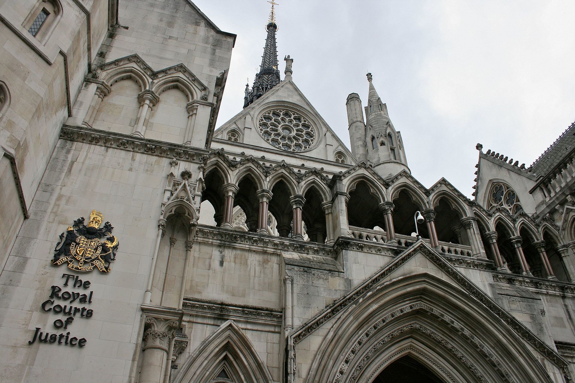 Gallery applauds as Tony Greenstein is unanimously acquitted of inviting support for terrorism